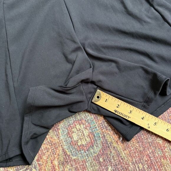 Victoria’s Secret Women’s XXL Black Yoga Strappy Romper shorts 4” inseam - Picture 6 of 9